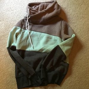 High neck sweatshirt